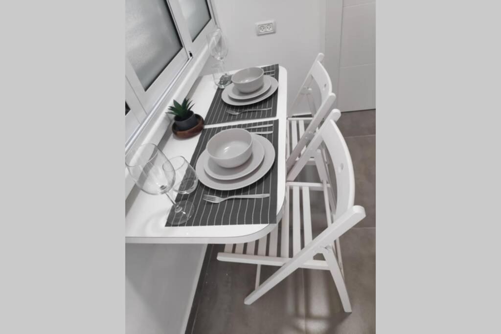Centrally-Located Quiet Cozy Loft Apartment Беэр-Шева Экстерьер фото